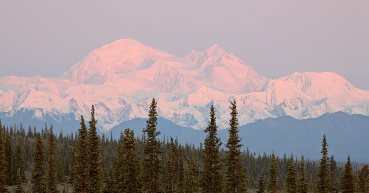 Trump aims to restore Mount McKinley name; Alaska senators stand firm on Denali